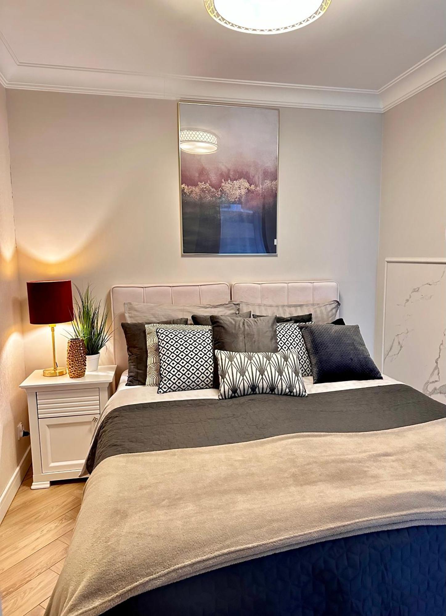 Apartamenty Kielce- Apartament Saphire Przy Zalew Kielecki, Faktura, Parking, Centrum Ngoại thất bức ảnh